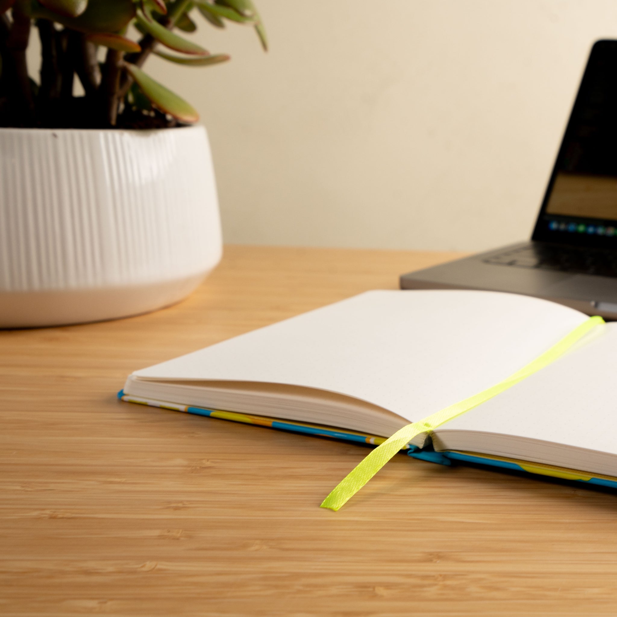 新品☆MILK☆メモ帳 Squeeze the Day - Dot Grid Notebook – Milkmochabear
